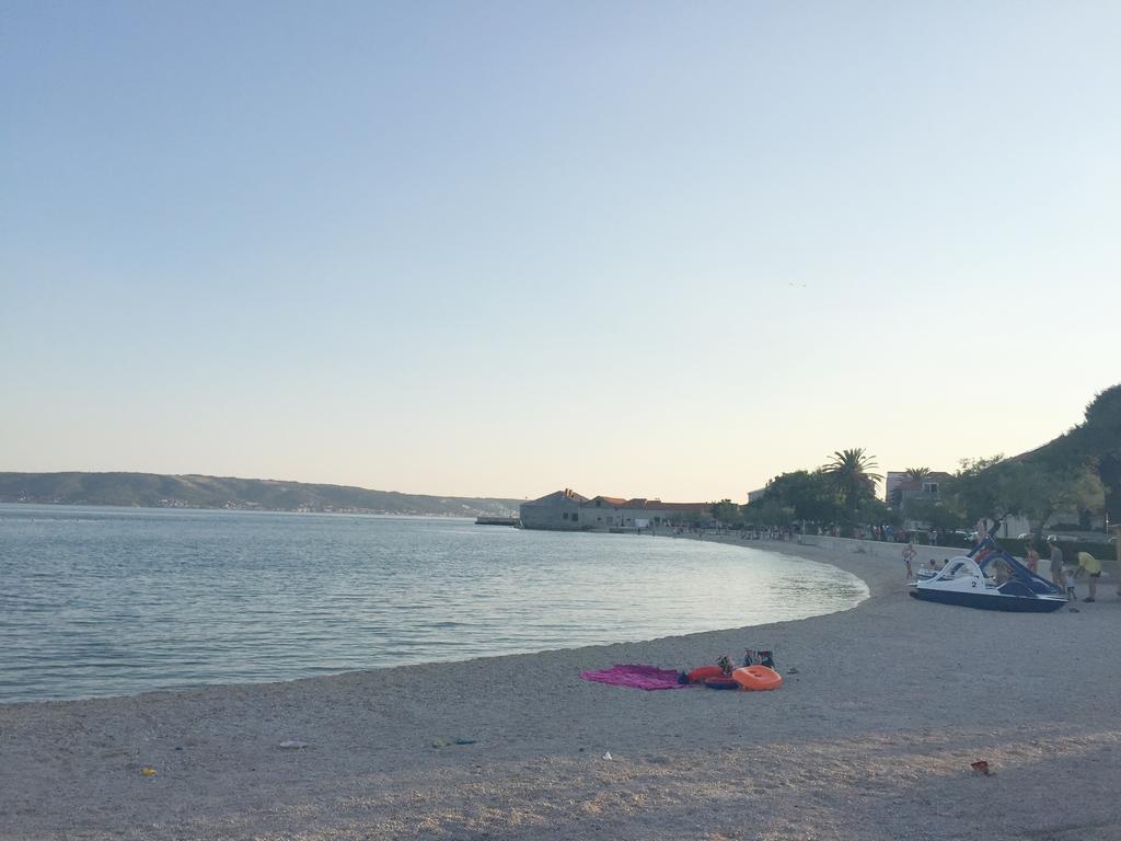 Villa Apartments Kordic Kastela Bagian luar foto