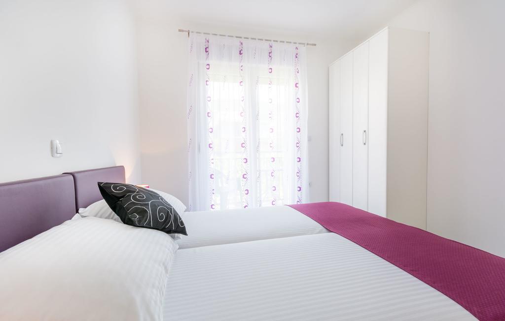 Villa Apartments Kordic Kastela Ruang foto