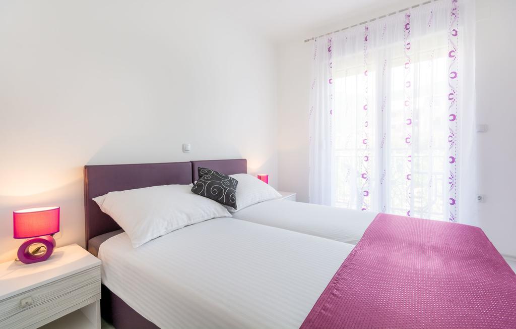 Villa Apartments Kordic Kastela Ruang foto